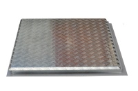 Квадратный уличный люк амо al 900*900 образец